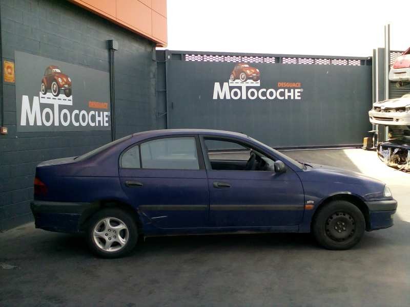 toyota avensis berlina (t 22) del año 1997