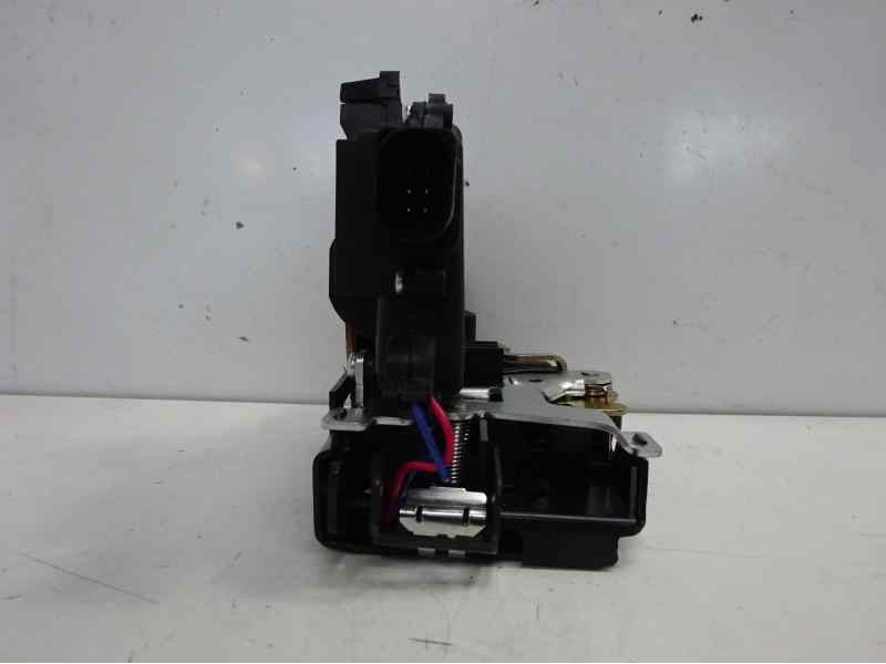 Recambio de cerradura puerta trasera izquierda para volkswagen golf iv berlina (1j1) referencia OEM IAM 3B4839015A EZCVW003 CRDV