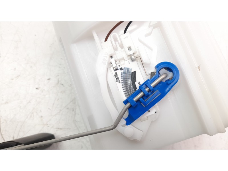 Recambio de bomba combustible para kia xceed 1.0 tgdi cat referencia OEM IAM 31110J7100  