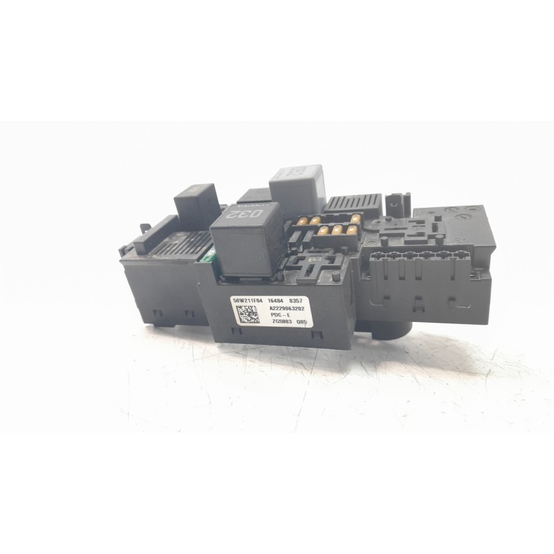 Recambio de caja reles / fusibles para mercedes-benz clase c (w205) lim. 2.1 cdi cat referencia OEM IAM A2229063202  