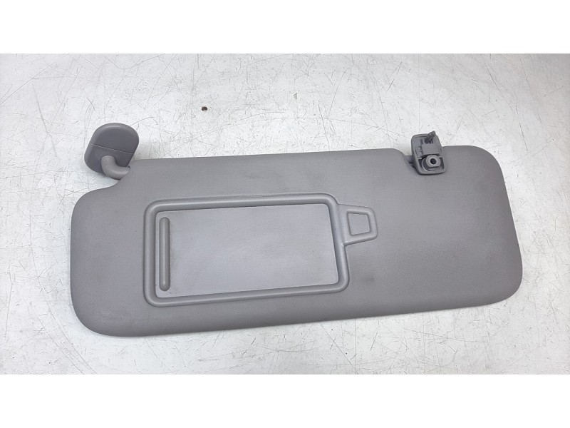 Recambio de parasol izquierdo para hyundai ioniq referencia OEM IAM 85210G2160TTX  