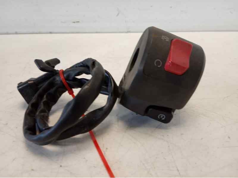 Recambio de piña luces derecha para kawasaki er 6 er 6f referencia OEM IAM 460910092  