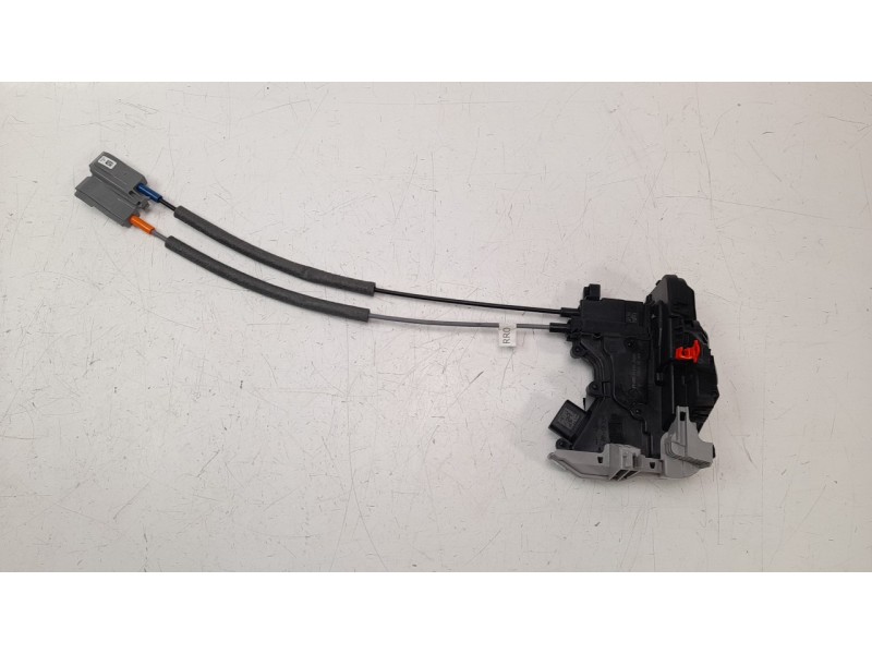 Recambio de cerradura puerta trasera derecha para hyundai kona 1.0 tgdi cat referencia OEM IAM 81420J9000  