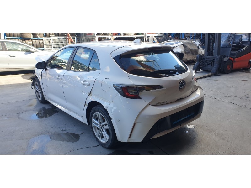 toyota corolla (e21) del año 2021