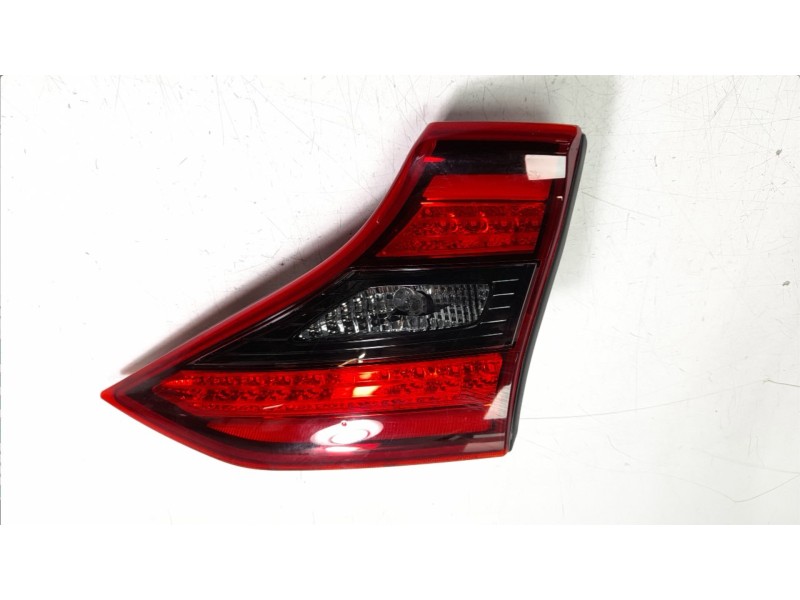 Recambio de piloto trasero derecho interior para hyundai ioniq referencia OEM IAM 92404G2100  