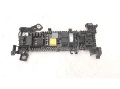 CAJA RELES / FUSIBLES A2465400240 