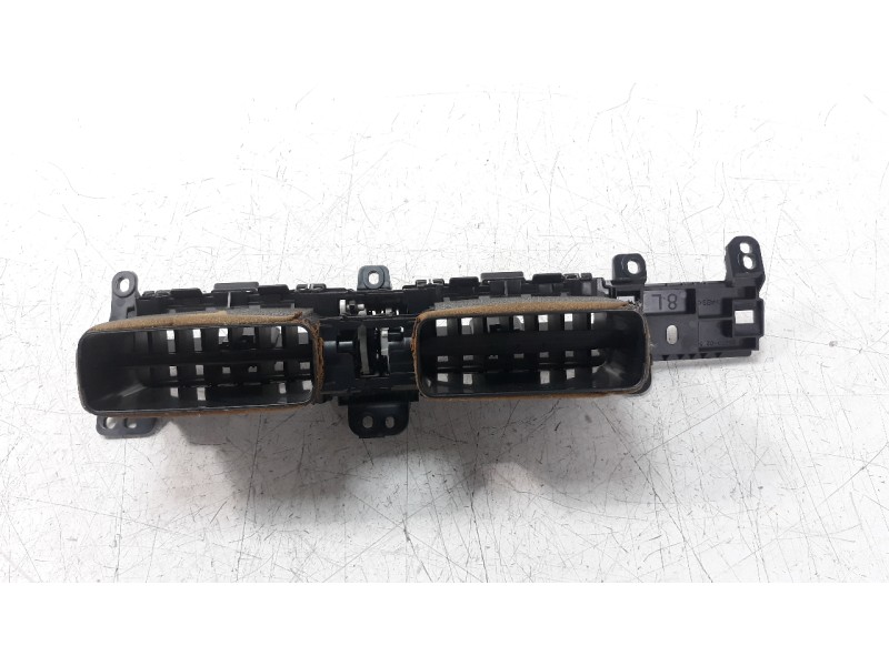 Recambio de rejilla aireadora para toyota auris 1.4 turbodiesel cat referencia OEM IAM 5567002550  