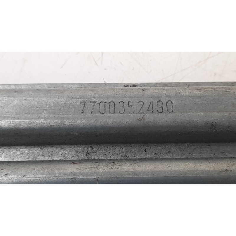 Recambio de elevalunas delantero izquierdo para renault master ii phase 2 bus mini - bus 9 - plazas l1h1 referencia OEM IAM 7700