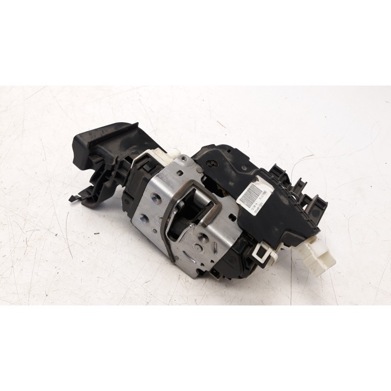 Recambio de cerradura puerta delantera izquierda para mercedes-benz clase gla (w156) gla 200 cdi (156.908) referencia OEM IAM 16