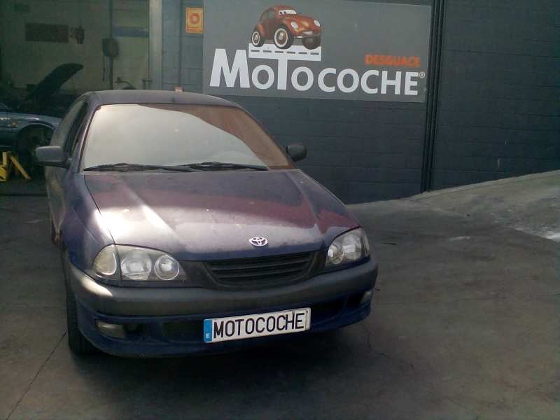 toyota avensis berlina (t 22) del año 1997