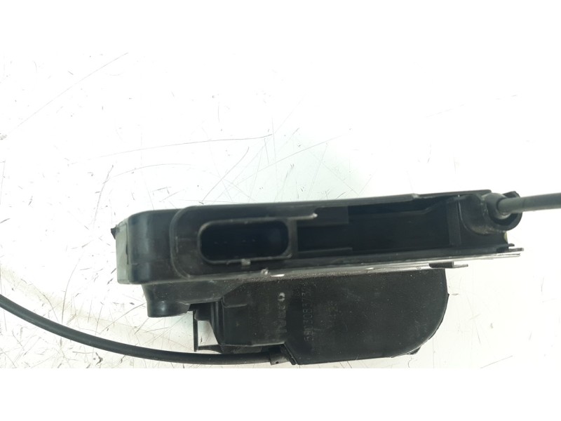 Recambio de cerradura puerta lateral derecha para iveco daily furgón 2.3 diesel referencia OEM IAM 5803083732  