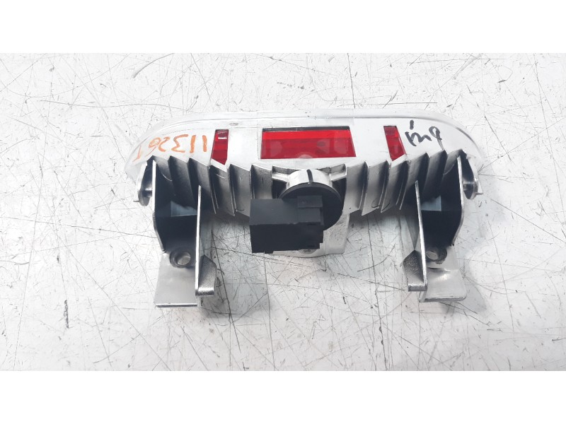 Recambio de luz central de freno para dacia spring electric comfort referencia OEM IAM 265901661R  