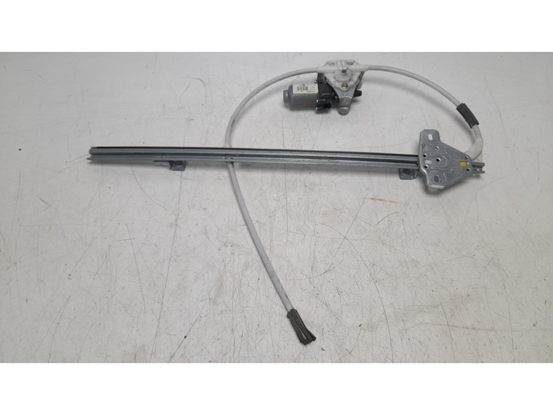 Recambio de elevalunas delantero izquierdo para renault master ii phase 2 bus mini - bus 9 - plazas l1h1 referencia OEM IAM 7700