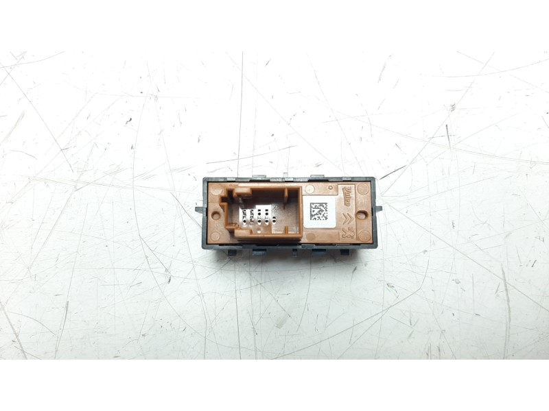 Recambio de interruptor para peugeot 208 1.6 16v hdi fap referencia OEM IAM 98029929ZD  