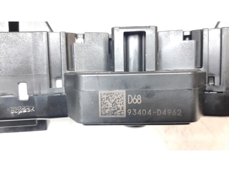 Recambio de mando multifuncion para kia stonic (ybcuv) 1.0 tgdi cat referencia OEM IAM 93404D4962  