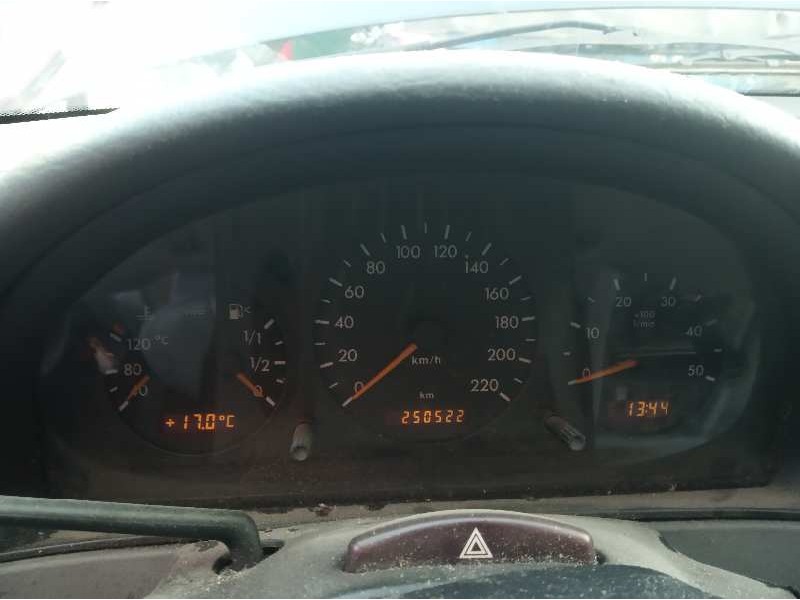 mercedes-benz clase m (w163) del año 2004