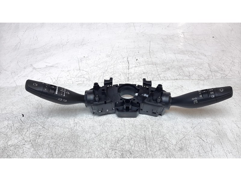 Recambio de mando multifuncion para kia stonic (ybcuv) 1.0 tgdi cat referencia OEM IAM 93404D4962  