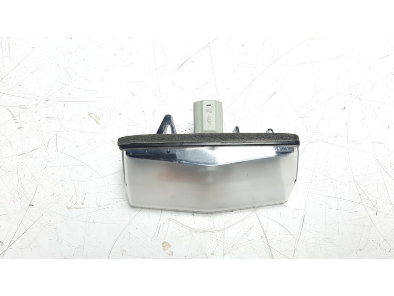 Recambio de piloto matricula para toyota rav 4 2.0 d-4d cat referencia OEM IAM A045053  