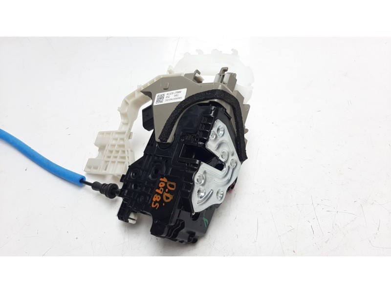 Recambio de cerradura puerta delantera derecha para kia xceed 1.0 tgdi cat referencia OEM IAM 81320J7000  