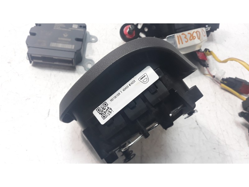 Recambio de airbag delantero izquierdo para dacia spring electric comfort referencia OEM IAM 985108100R 985255327R 