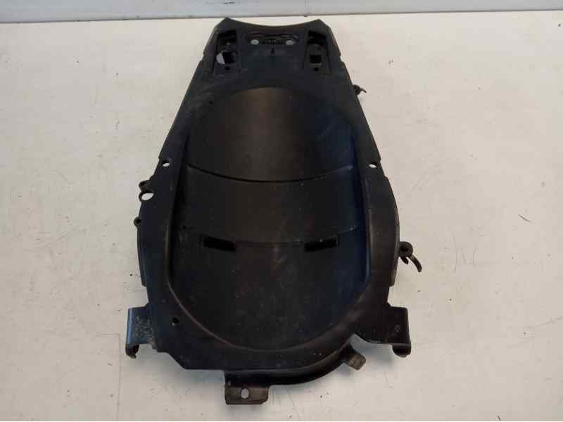 Recambio de guardabarros trasero para kawasaki er 6 er 6f referencia OEM IAM 350230076  