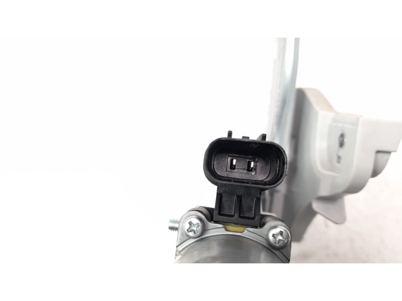 Recambio de elevalunas delantero derecho para hyundai kona 1.0 tgdi cat referencia OEM IAM 82402J9000  