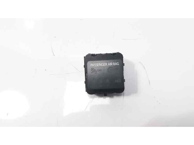 Recambio de pantalla multifuncion para toyota auris touring sports (e18) active referencia OEM IAM 1682L3N 489168 