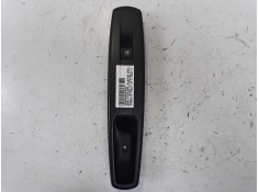 MANDO ELEVALUNAS DELANTERO DERECHO 809600018R 