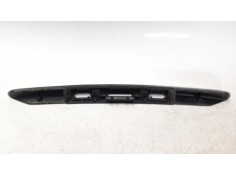 Recambio de molduras traseras para mercedes-benz clase b (w246) 1.5 cdi cat referencia OEM IAM 0105085002   2
