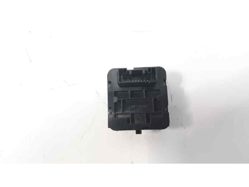 Recambio de pantalla multifuncion para toyota auris touring sports (e18) active referencia OEM IAM 1682L3N 489168 