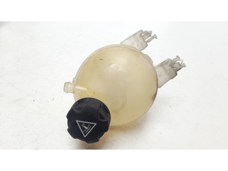 Recambio de deposito expansion para peugeot 208 1.4 hdi fap referencia OEM IAM 9800777280 481572 