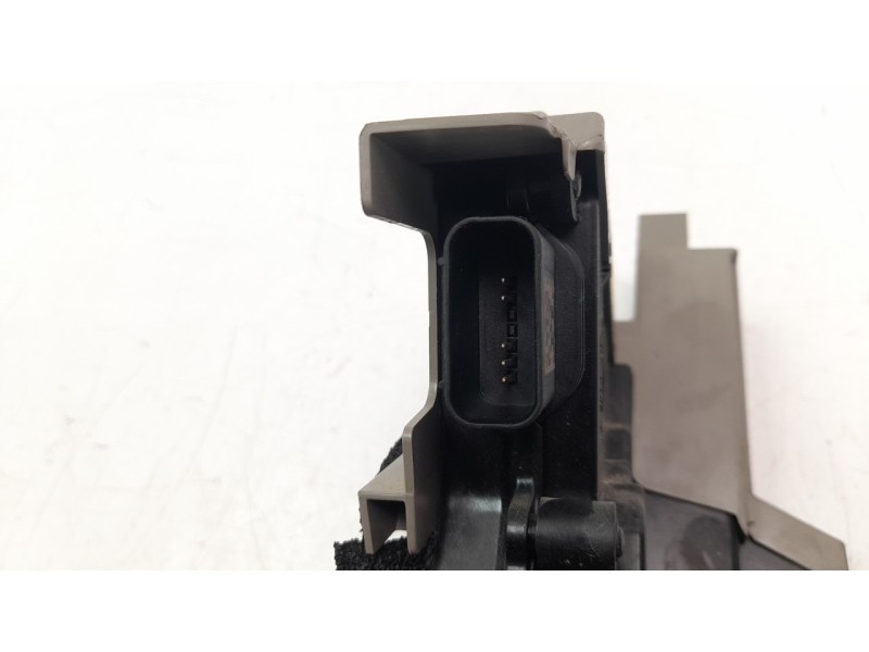 Recambio de cerradura puerta trasera izquierda para kia xceed 1.0 tgdi cat referencia OEM IAM 81410J7300  