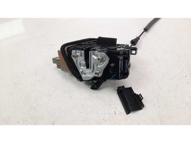 Recambio de cerradura puerta trasera izquierda para kia xceed 1.0 tgdi cat referencia OEM IAM 81410J7300  