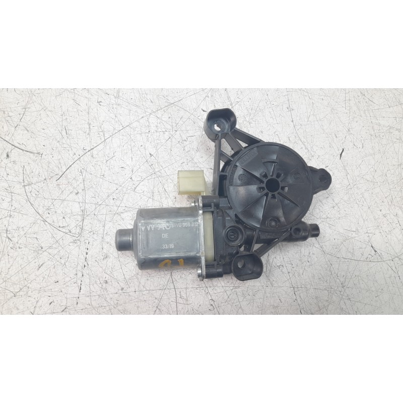 Recambio de motor elevalunas trasero derecho para audi a4 berlina (8wc) 35 tdi s line referencia OEM IAM 8W0959812  