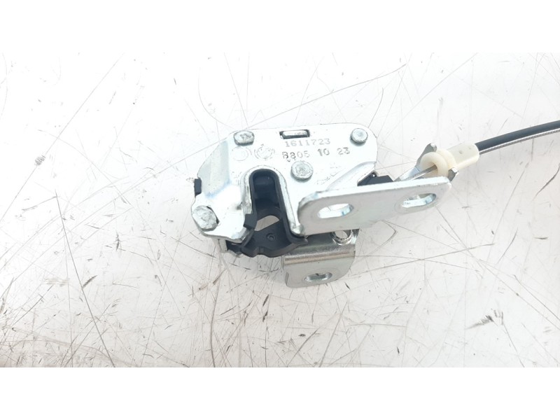 Recambio de cerradura puerta lateral derecha para iveco daily furgón 2.3 diesel referencia OEM IAM 500329770  