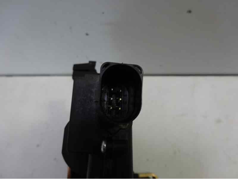 Recambio de cerradura puerta trasera izquierda para volkswagen golf iv berlina (1j1) referencia OEM IAM 3B4839015A EZCVW003 CRDV