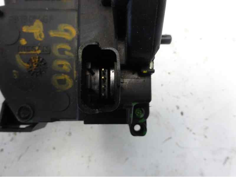 Recambio de cerradura puerta trasera derecha para renault megane iii berlina 5 p style referencia OEM IAM   