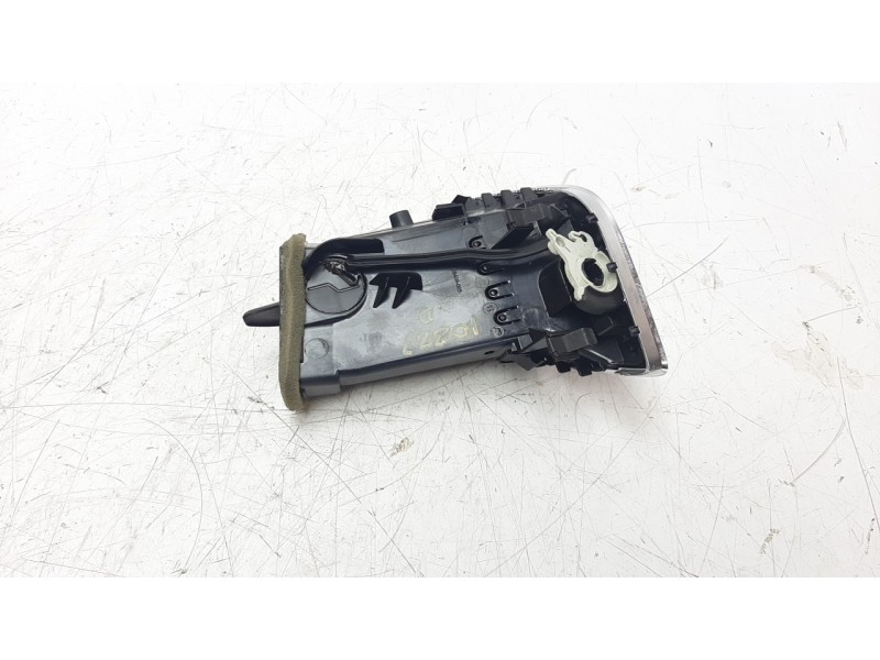 Recambio de rejilla aireadora para seat leon (5f1) 1.2 tsi referencia OEM IAM 5F1820902F  
