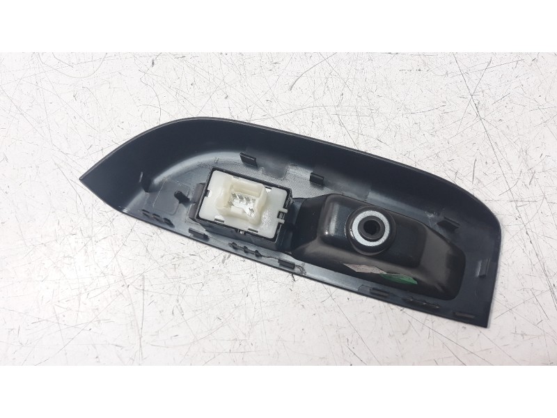 Recambio de mando elevalunas trasero derecho para dacia spring electric comfort referencia OEM IAM 254218614R  