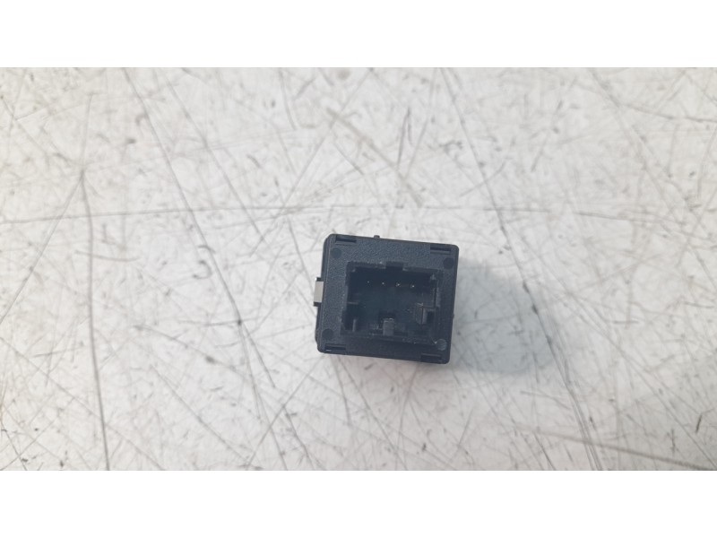 Recambio de warning para audi a4 berlina (8wc) 35 tdi s line referencia OEM IAM 8W0941509A  