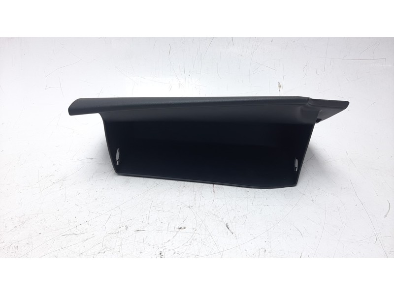 Recambio de guantera para kia niro referencia OEM IAM 84510G5010  