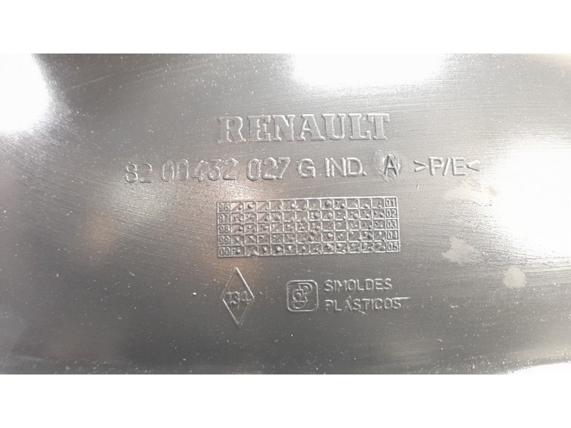 Recambio de paso rueda delantero izquierdo para renault master ii phase 2 bus mini - bus 9 - plazas l1h1 referencia OEM IAM 8200