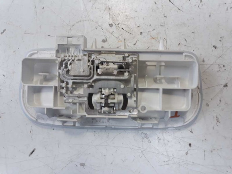 Recambio de luz interior para renault megane iii berlina 5 p style referencia OEM IAM 264300007R  
