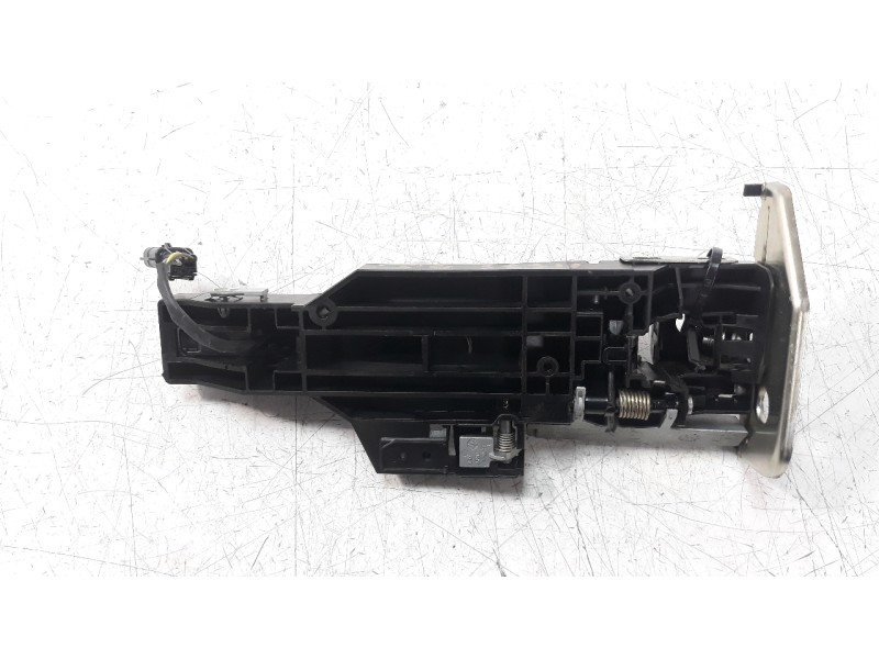 Recambio de maneta exterior delantera izquierda para renault kadjar 1.5 dci diesel fap energy referencia OEM IAM 806071597R  