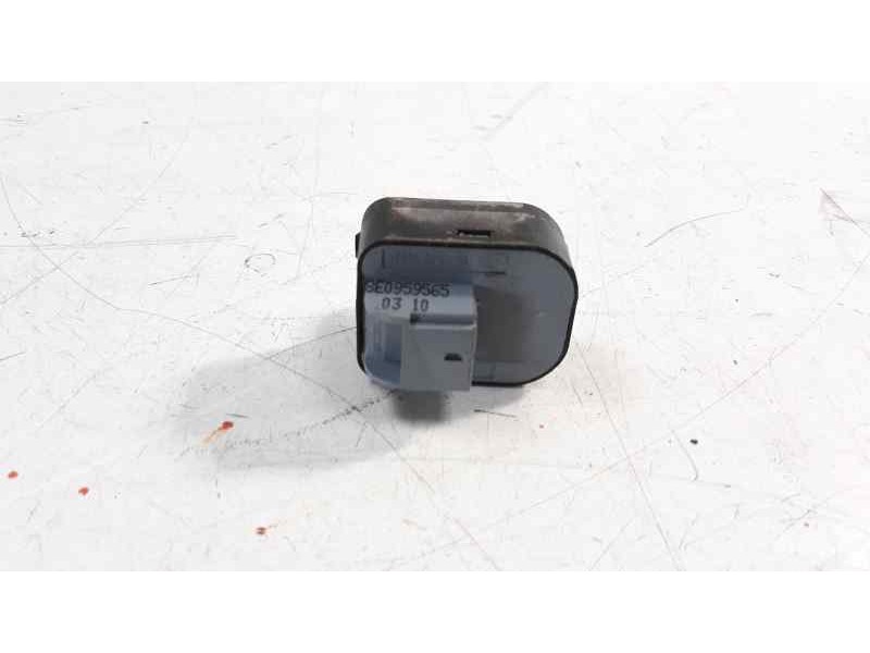 Recambio de mando retrovisor para audi a3 sportback (8p) 1.6 tdi attraction referencia OEM IAM 8E0959565 AUD30920 