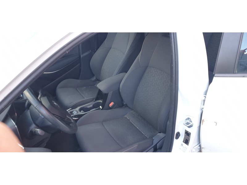 toyota corolla (e21) del año 2021