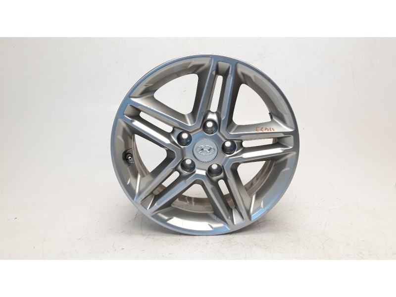 Recambio de llanta para hyundai kona 1.0 tgdi cat referencia OEM IAM 52910J9100 16 PULGADAS 