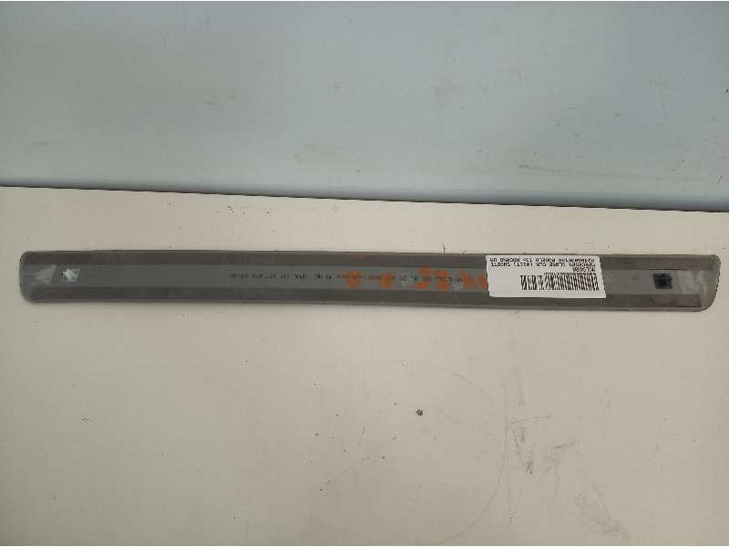 Recambio de moldura para mercedes-benz clase cla (w117) shooting brake cla 200 d (117.908) referencia OEM IAM A2466800135  