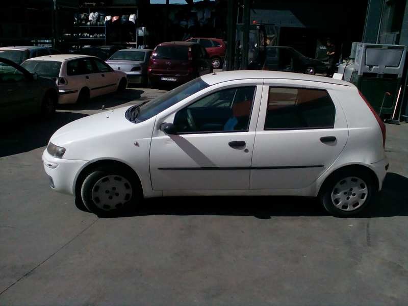 fiat punto berlina (188) del año 2001
