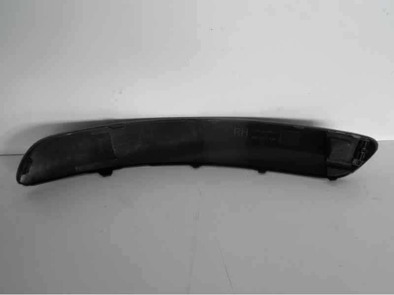 Recambio de molduras delanteras para volkswagen golf plus (5m1) referencia OEM IAM 5M08076569B9  VG0401243